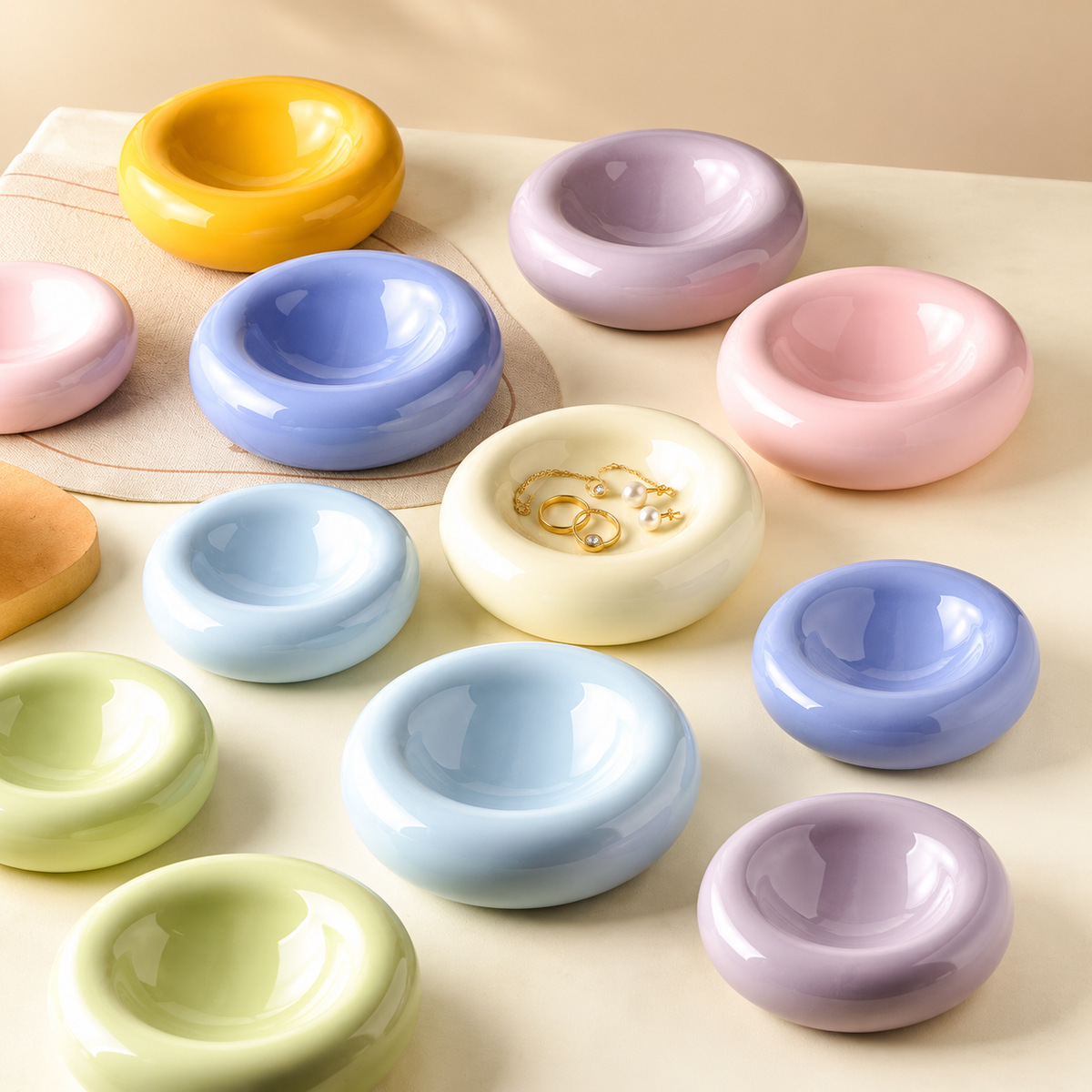 Premium Donut Shaped Ceramic Jewelry Dish - Decorative Ring Holder & Aesthetic Trinket Tray